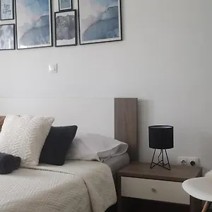  Apartment Tomena